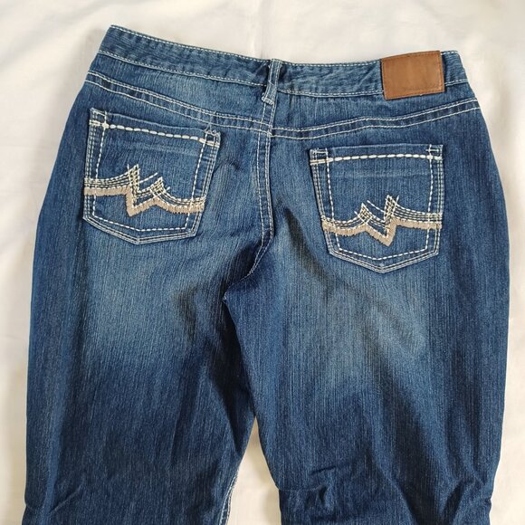 Maurices Womens Jeans Bootcut Curvy fit Dark wash Stretch Midrise Size 7/8 Long - Picture 5 of 11